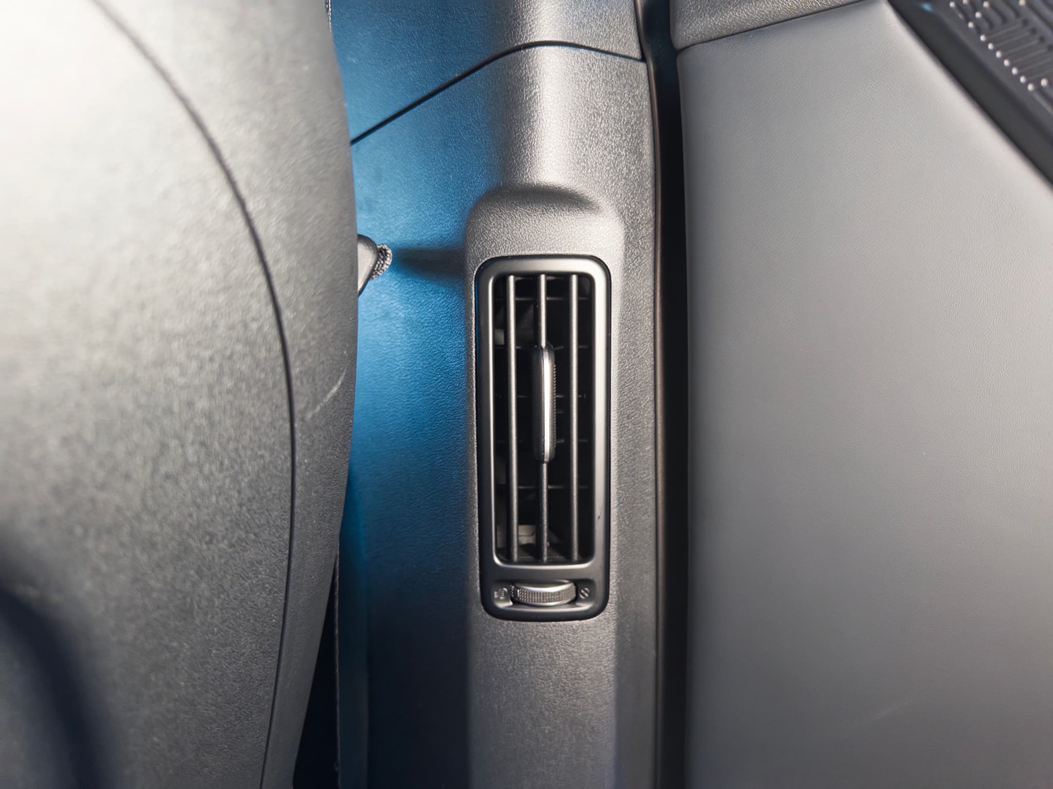 2025 Kia EV6 view 23