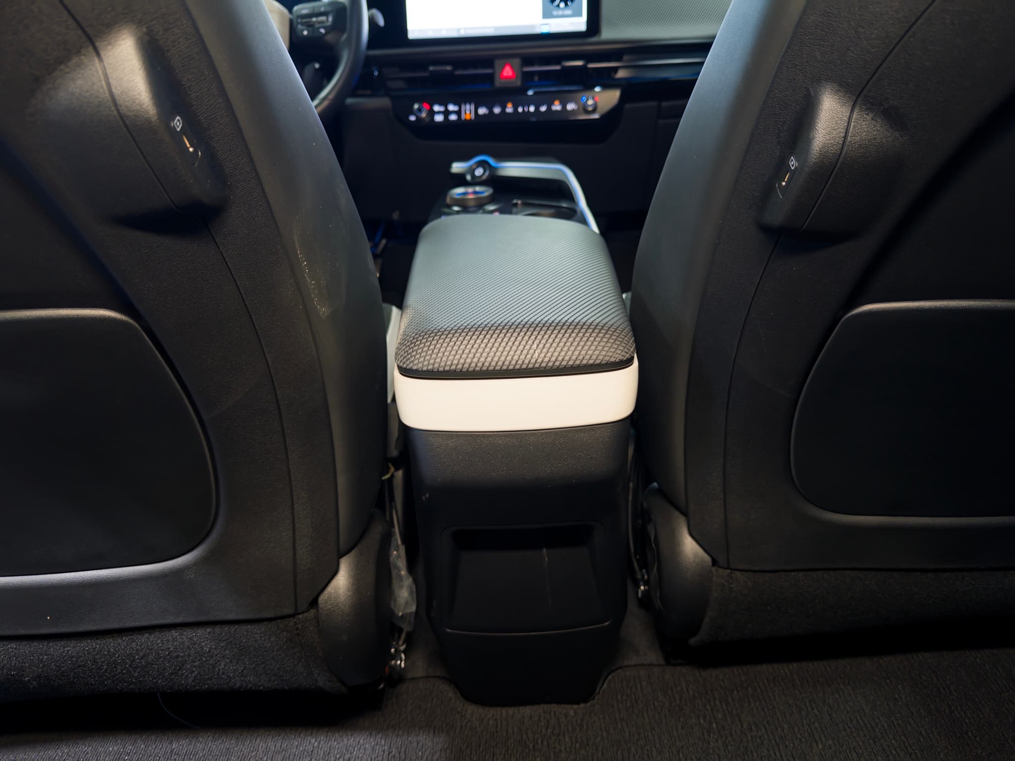 2025 Kia EV6 view 21