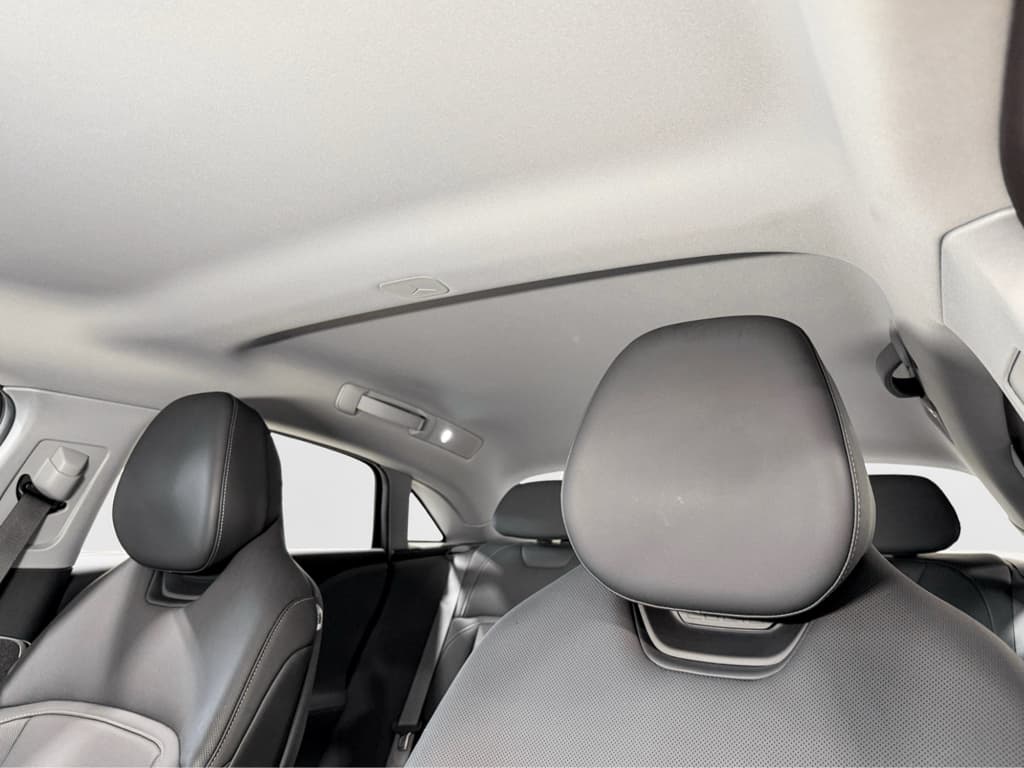2025 Lucid Air view 24