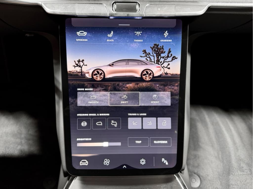 2025 Lucid Air view 12