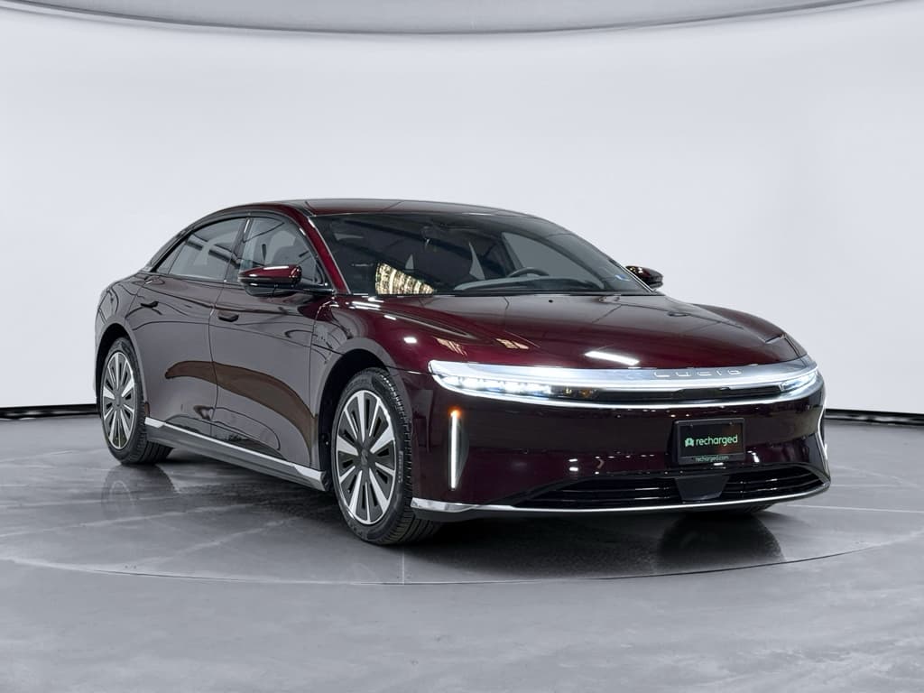2023 Lucid Air view 4