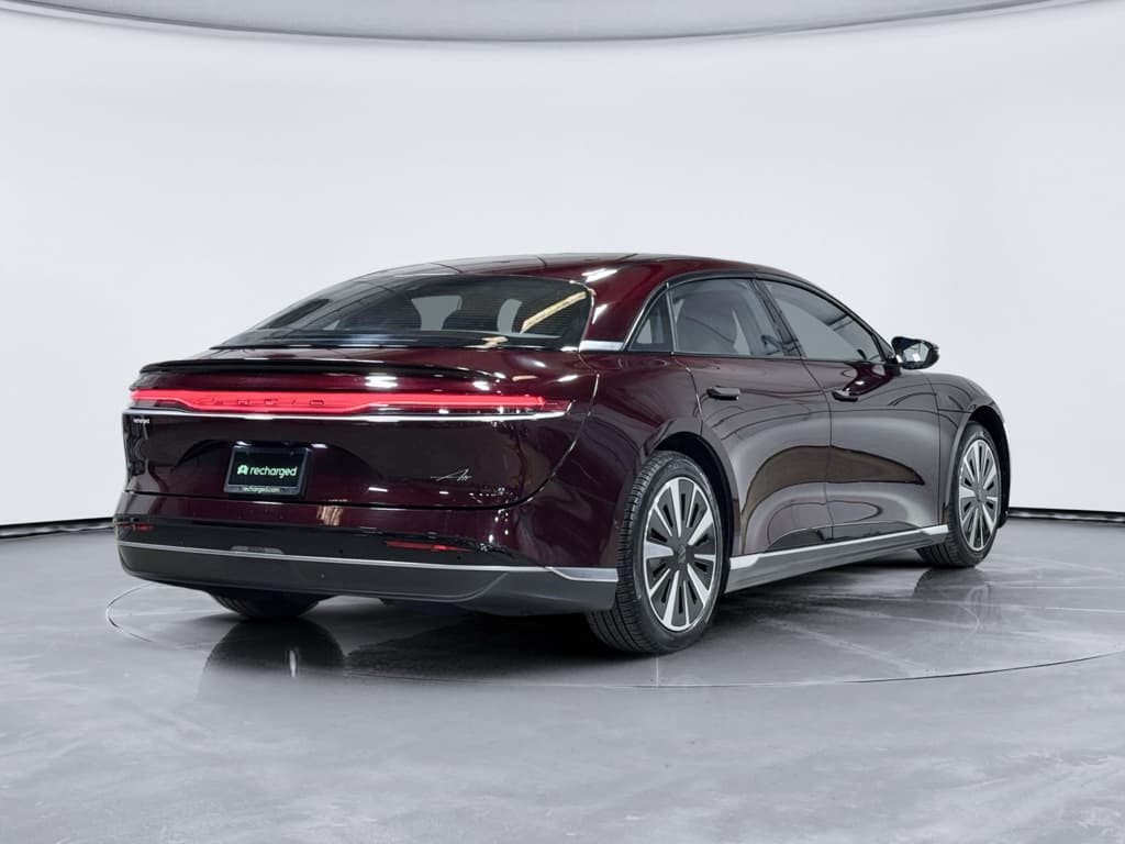 2023 Lucid Air view 3
