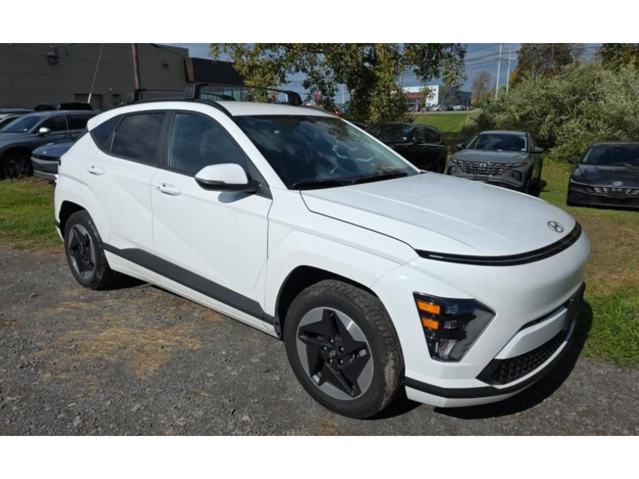 2024 Hyundai Kona view 4
