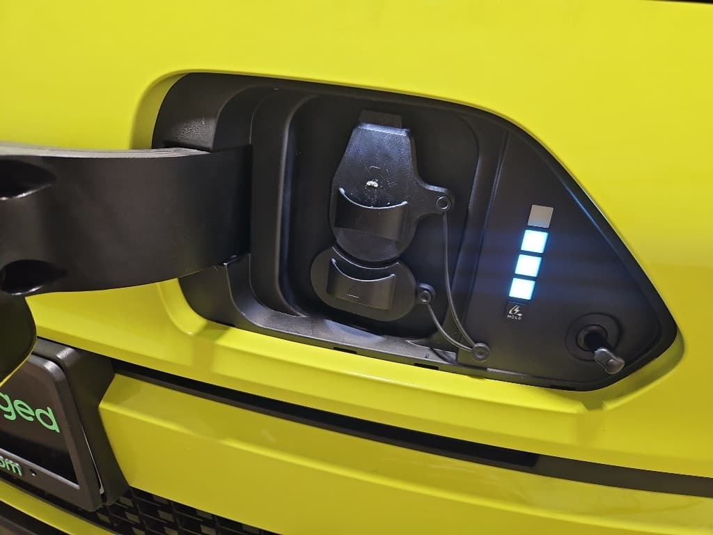 2024 Hyundai Kona view 5