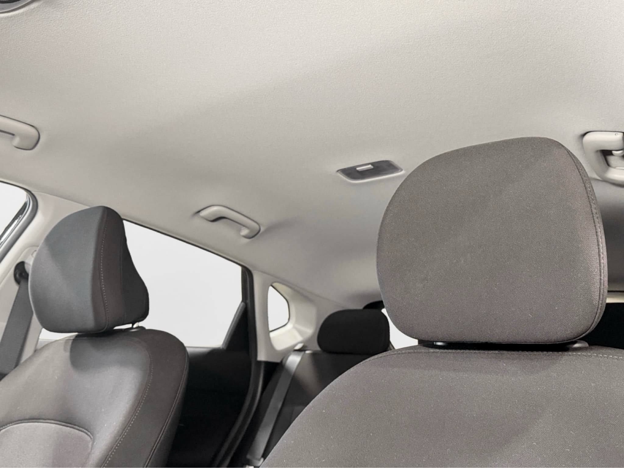 2024 Hyundai Kona view 25