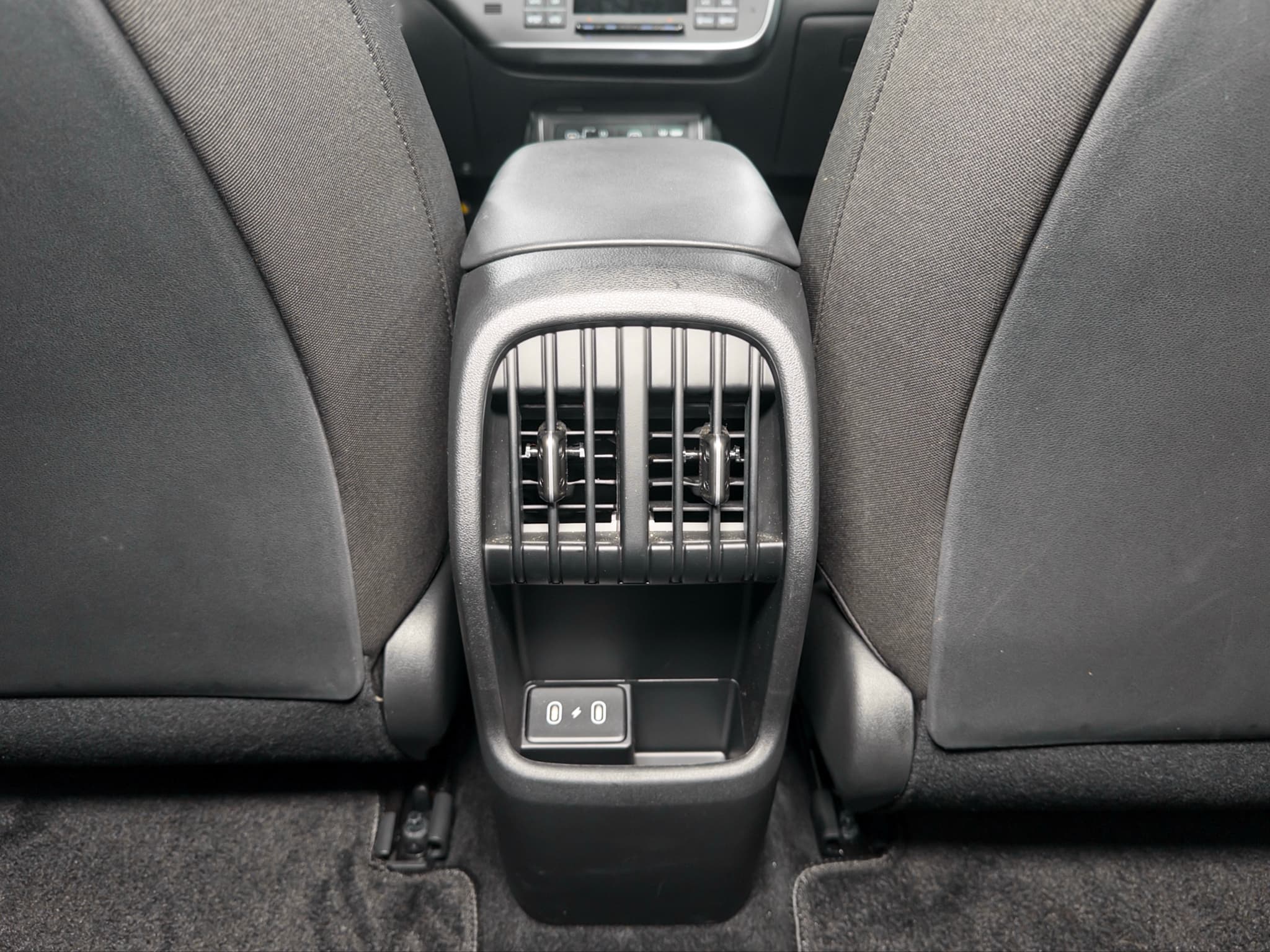 2024 Hyundai Kona view 22