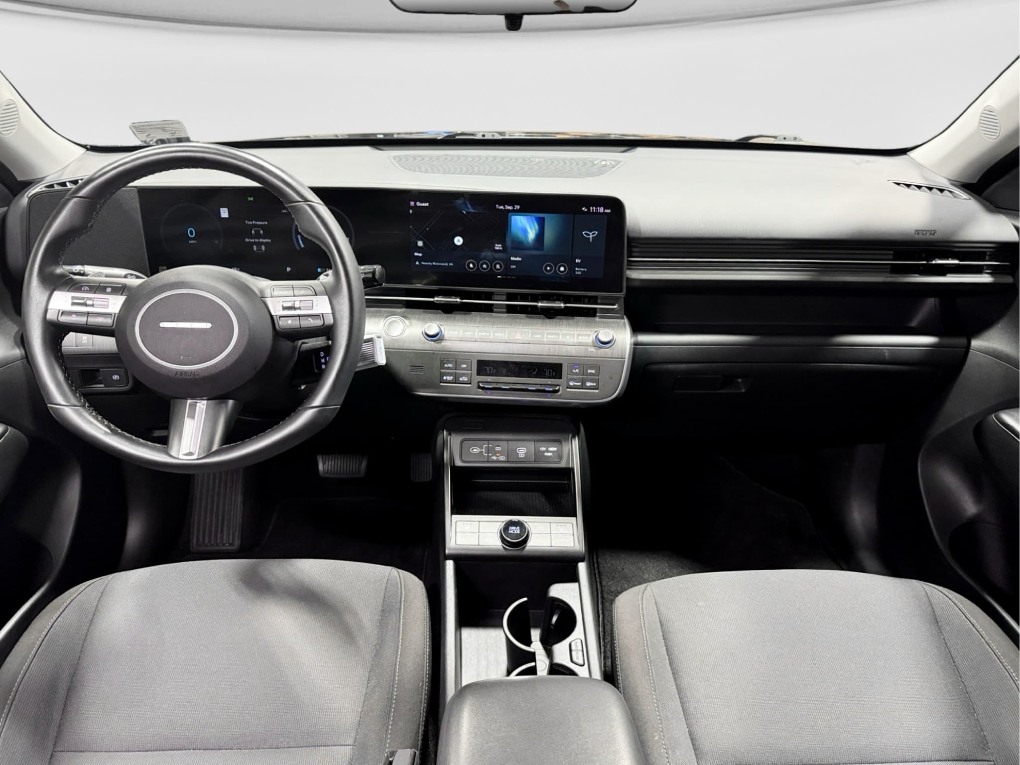 2024 Hyundai Kona view 17