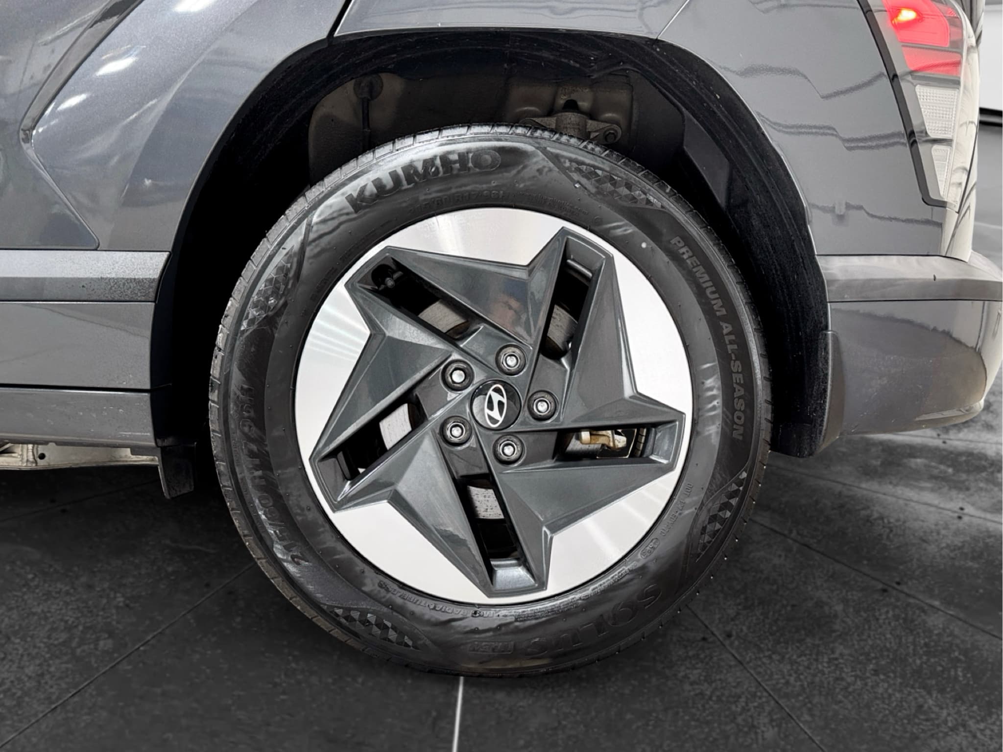 2024 Hyundai Kona view 34