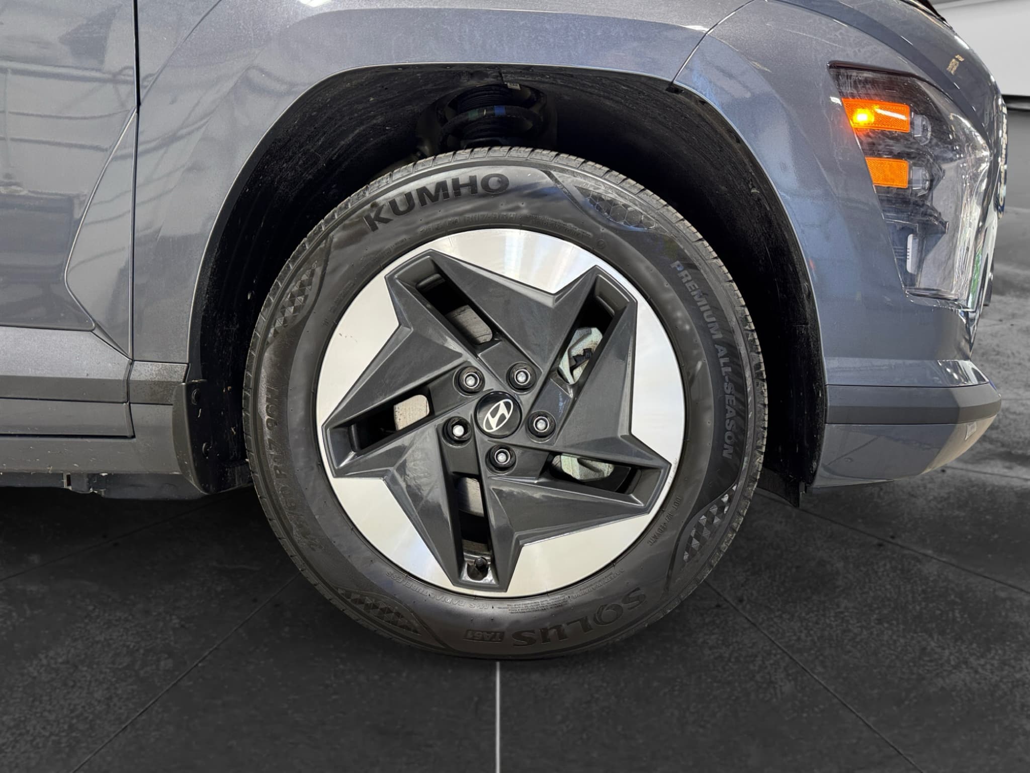 2024 Hyundai Kona view 32