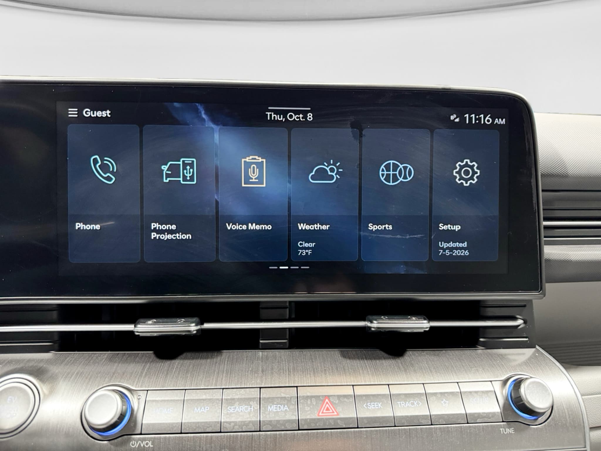 2024 Hyundai Kona view 13