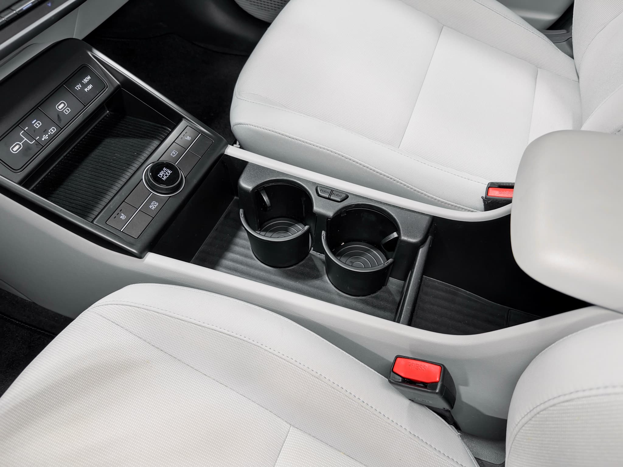2024 Hyundai Kona view 19