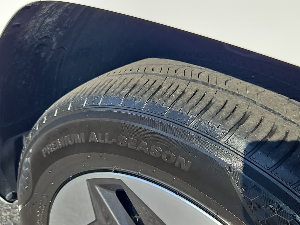 2024 Hyundai Kona view 30