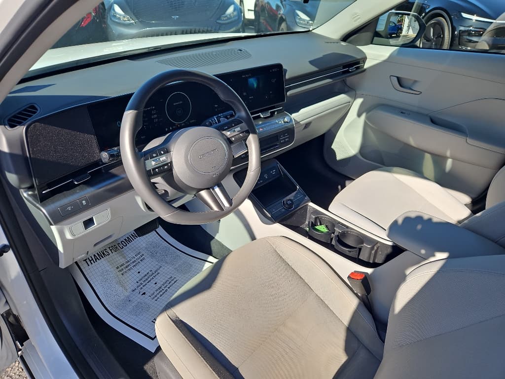 2024 Hyundai Kona view 17