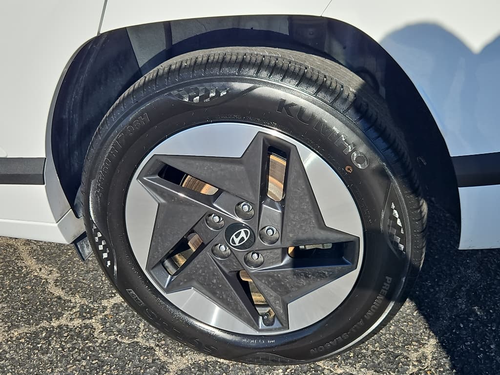 2024 Hyundai Kona view 31