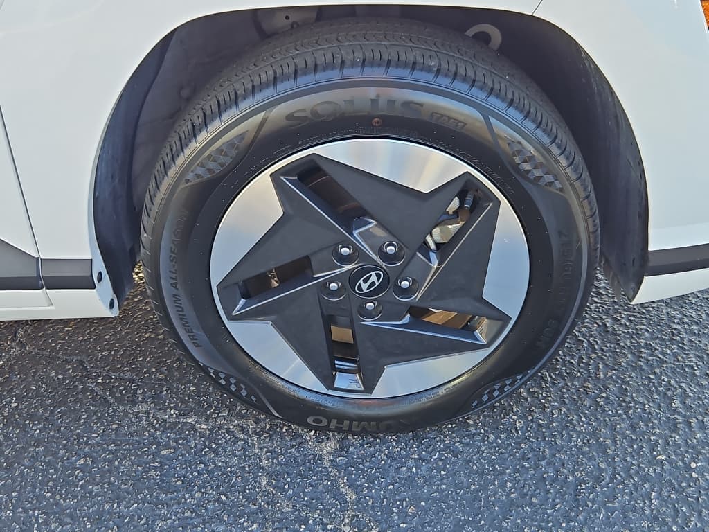 2024 Hyundai Kona view 35