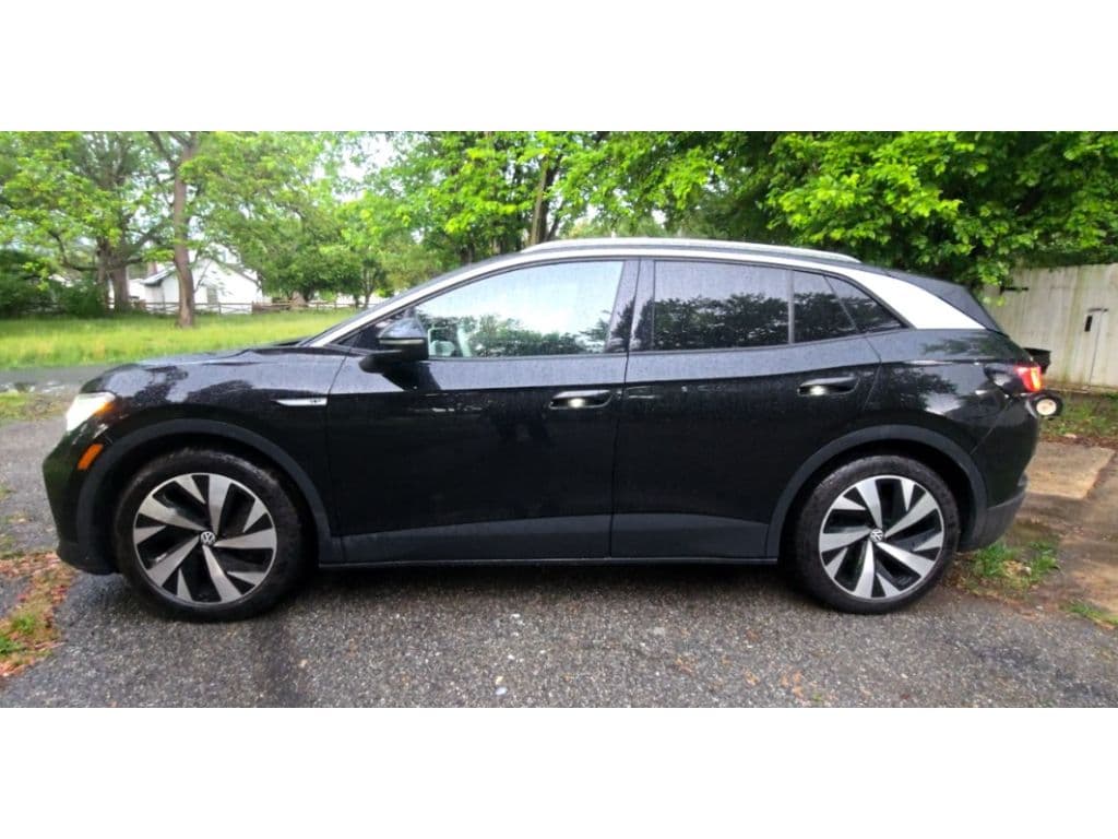 2021 Volkswagen ID.4 view 2