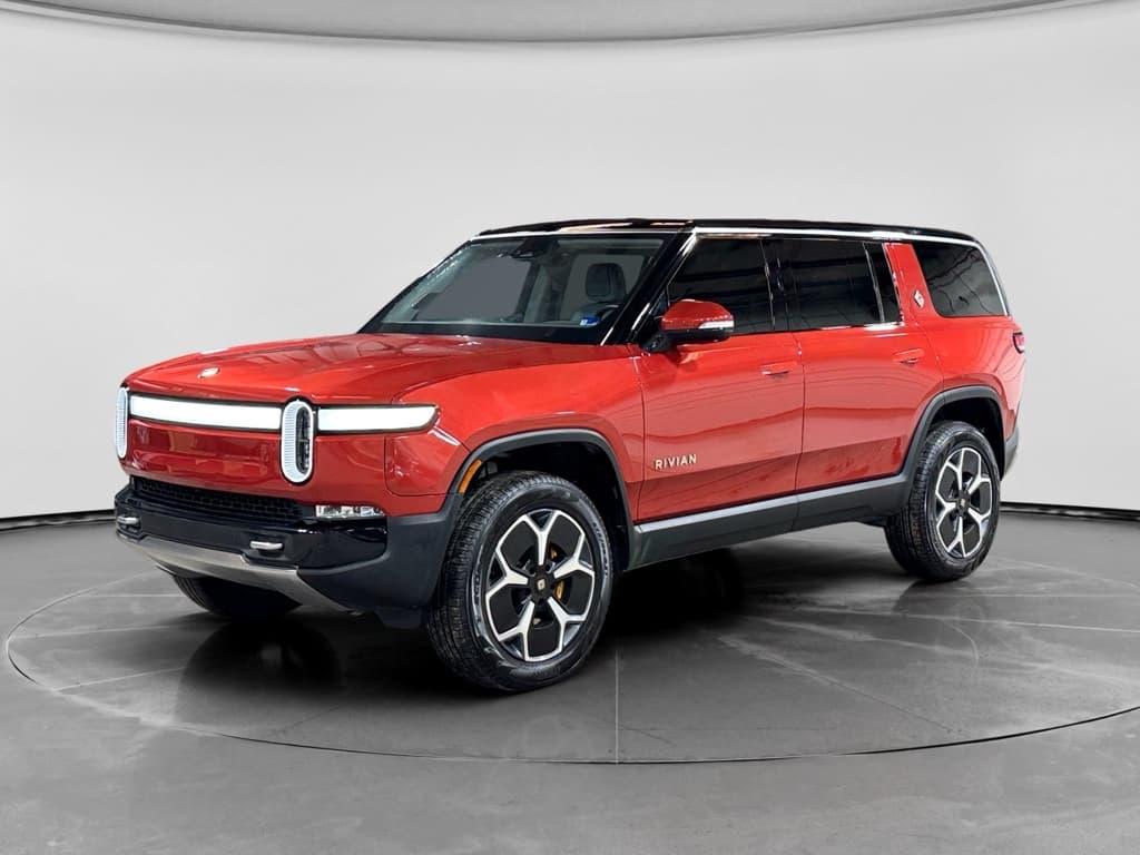 2023 Rivian R1S view 1