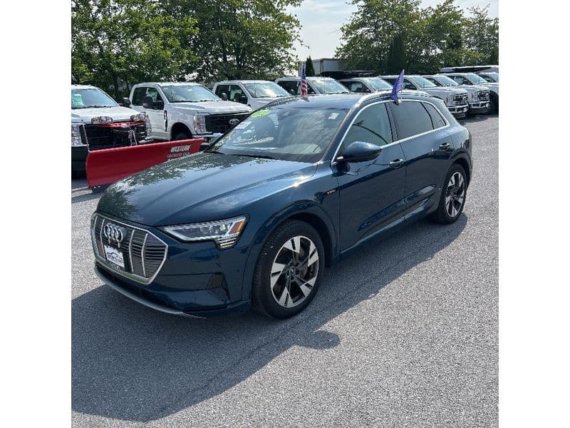 2022 Audi e-tron