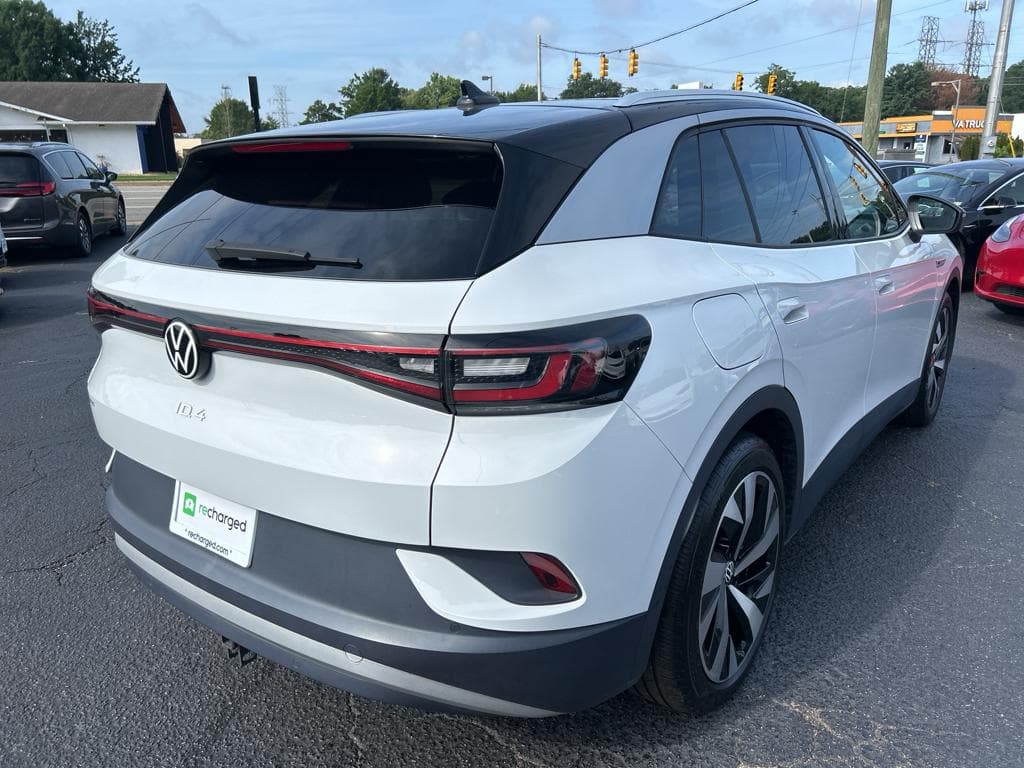 2021 Volkswagen ID.4 view 3