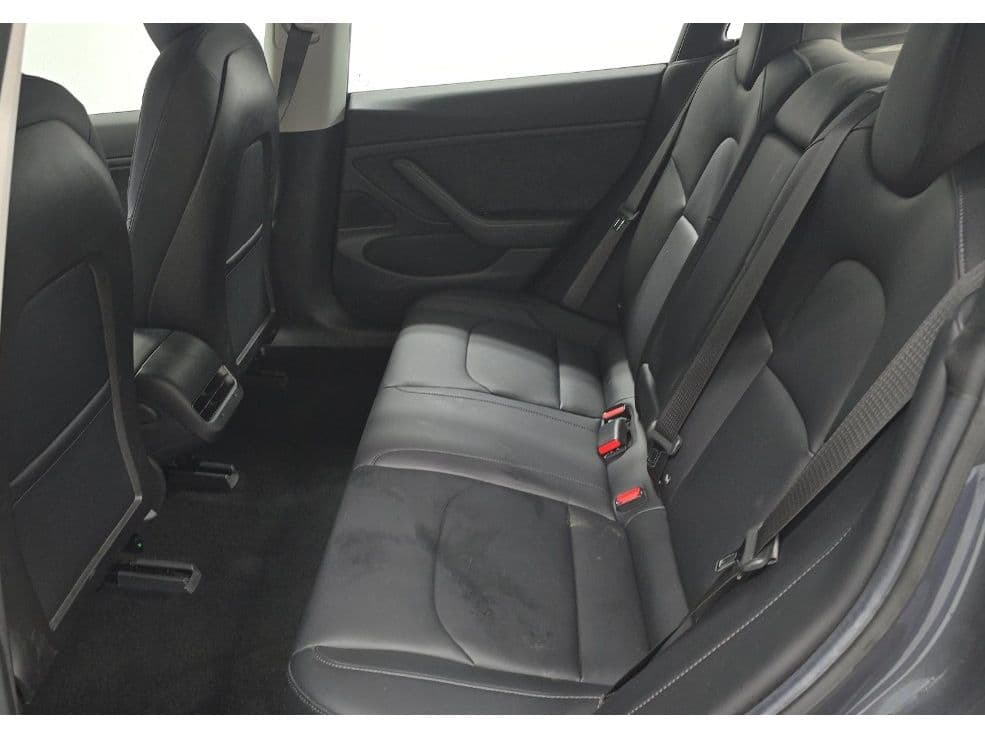 2018 Tesla Model 3 view 6
