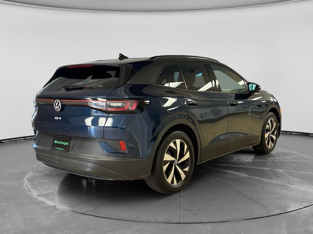 2023 Volkswagen ID.4 view 4