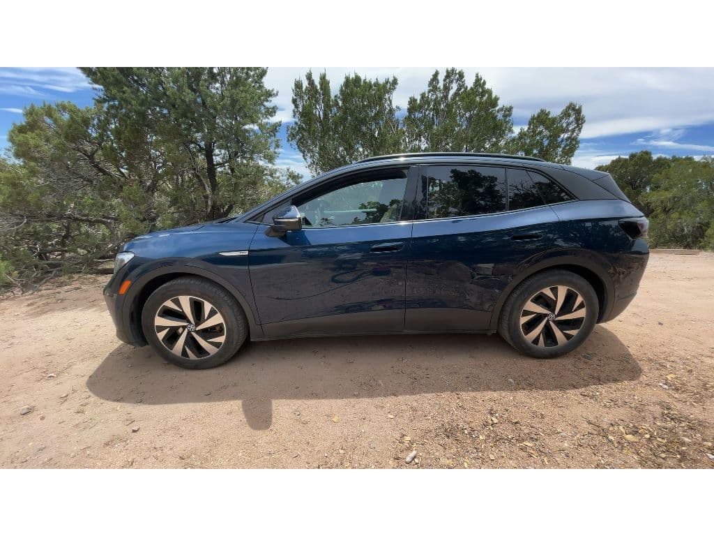 2023 Volkswagen ID.4 view 2