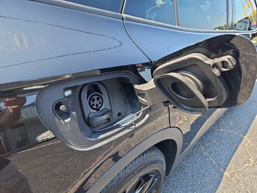 2021 Volkswagen ID.4 view 5