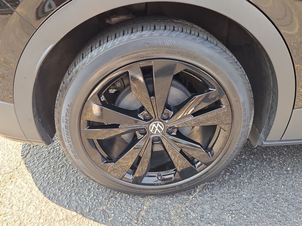 2021 Volkswagen ID.4 view 29