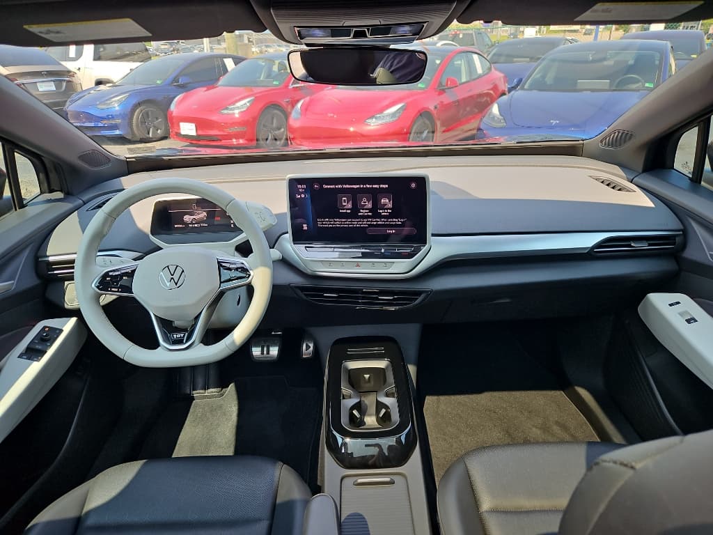 2021 Volkswagen ID.4 view 16