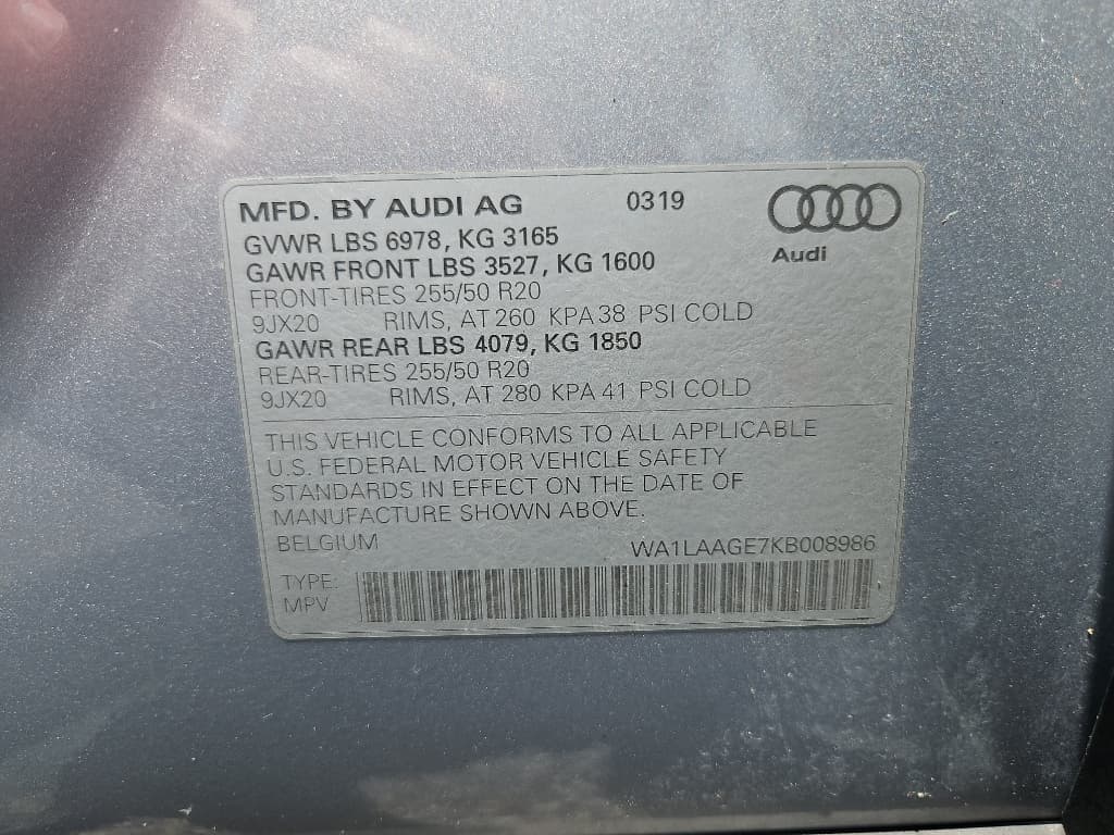 2019 Audi e-tron view 23