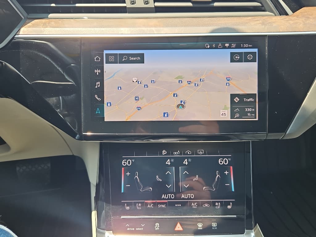 2019 Audi e-tron view 11
