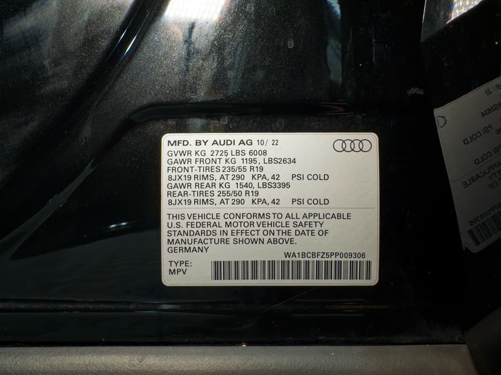 2023 Audi Q4 e-tron view 27