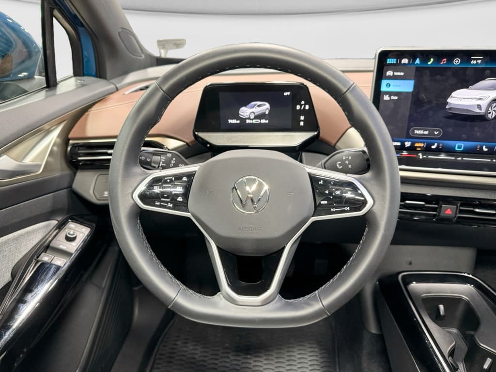 2025 Volkswagen ID.4 view 9