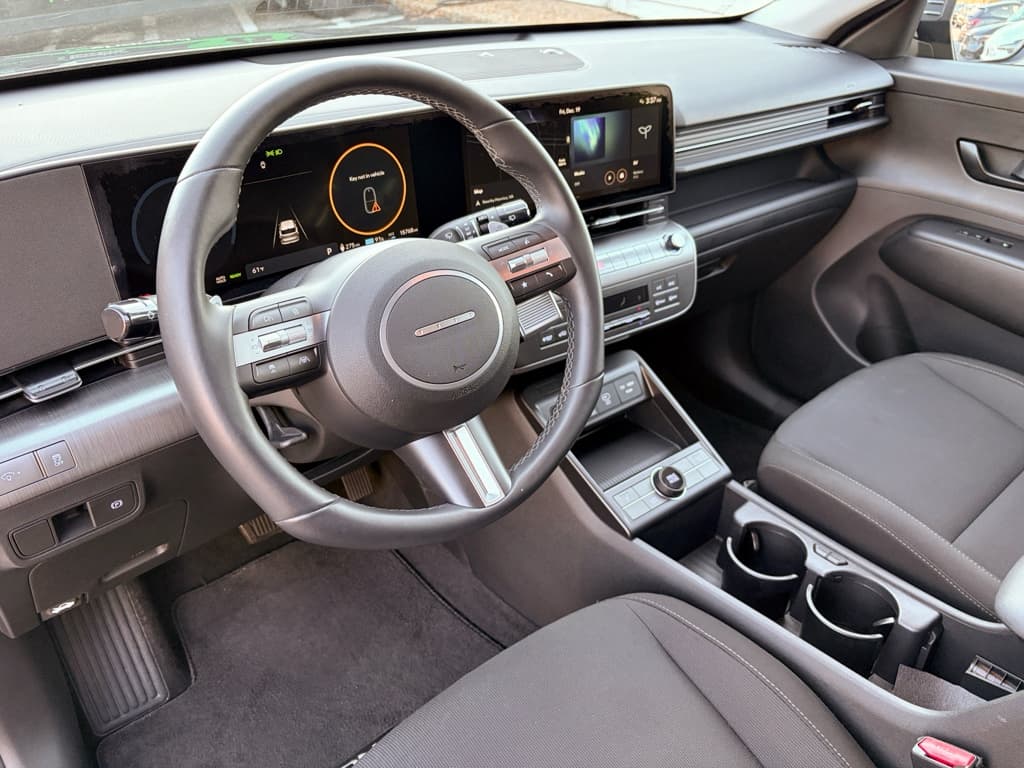 2024 Hyundai Kona view 18