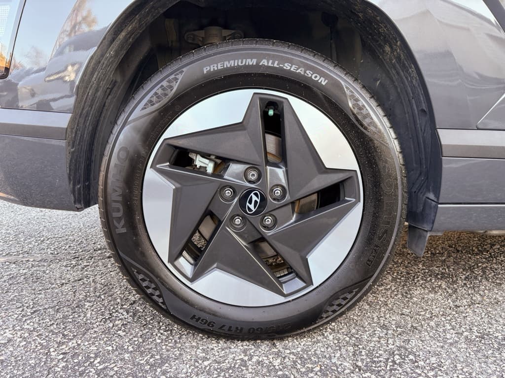 2024 Hyundai Kona view 32