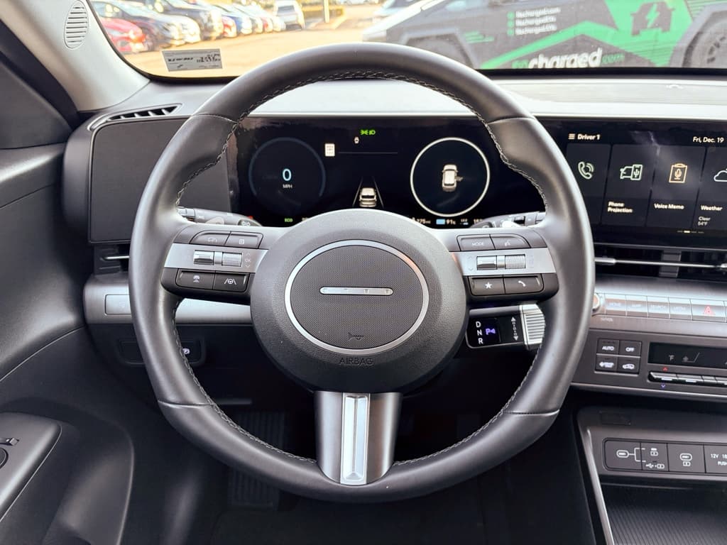 2024 Hyundai Kona view 8