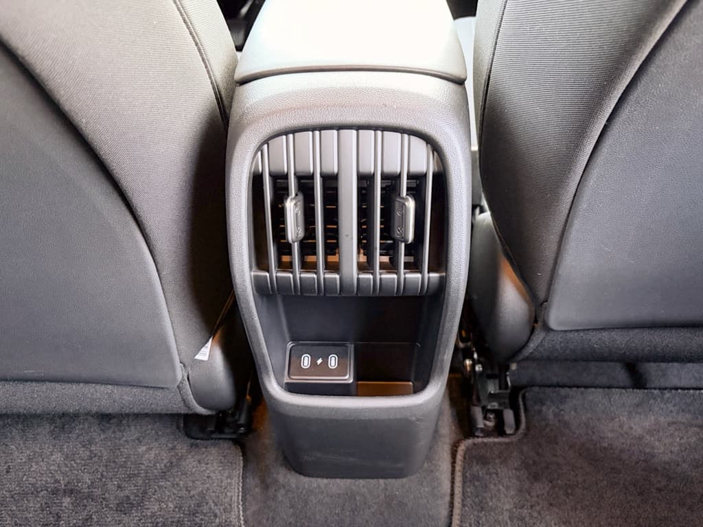 2024 Hyundai Kona view 21