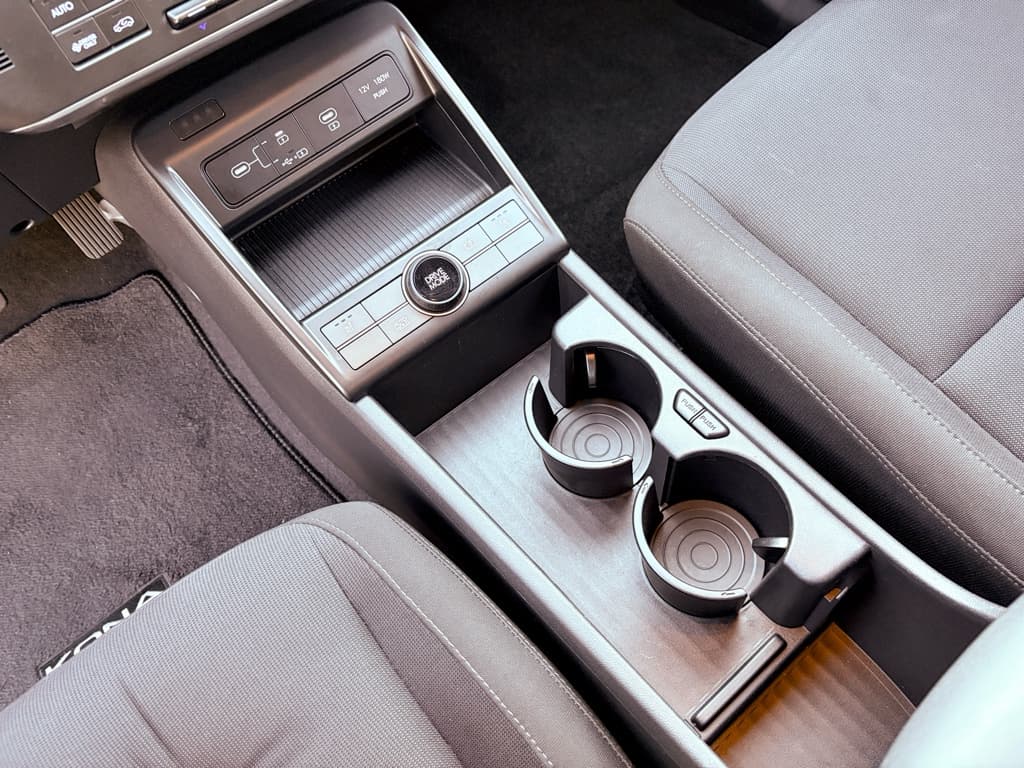 2024 Hyundai Kona view 19