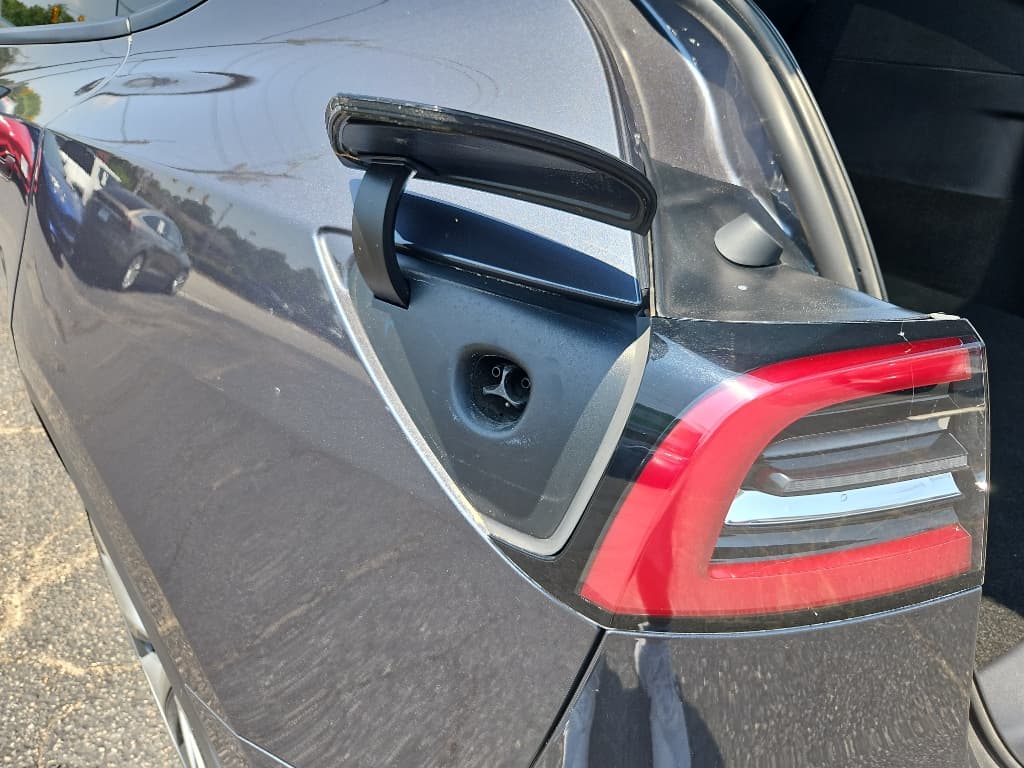 2020 Tesla Model Y view 5