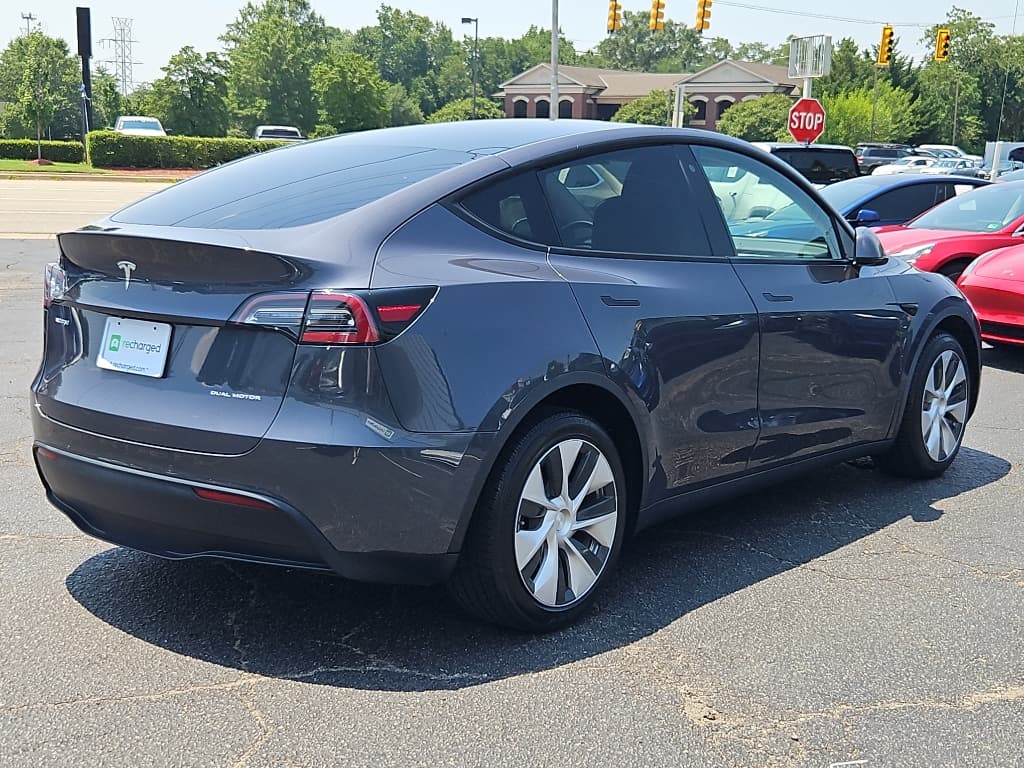 2020 Tesla Model Y view 3
