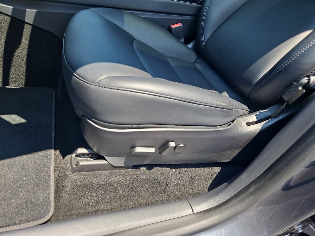 2020 Tesla Model Y view 6