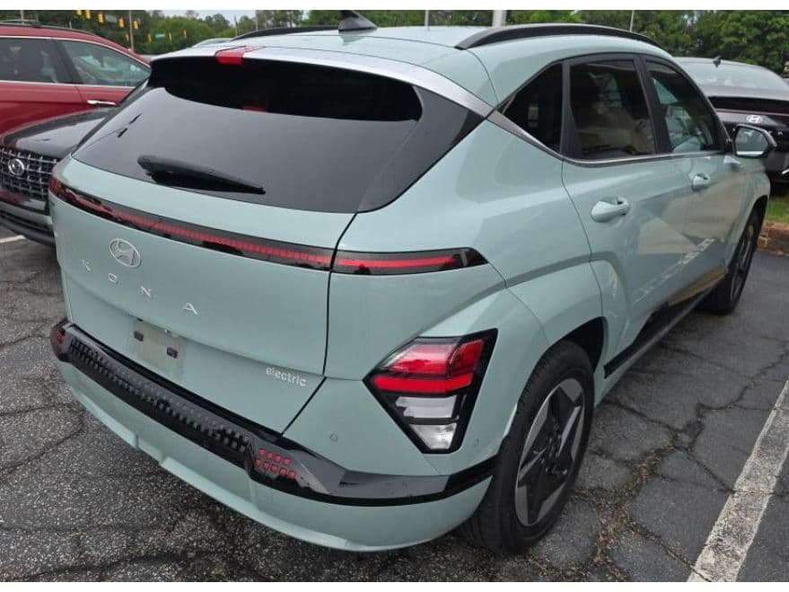 2024 Hyundai Kona view 3