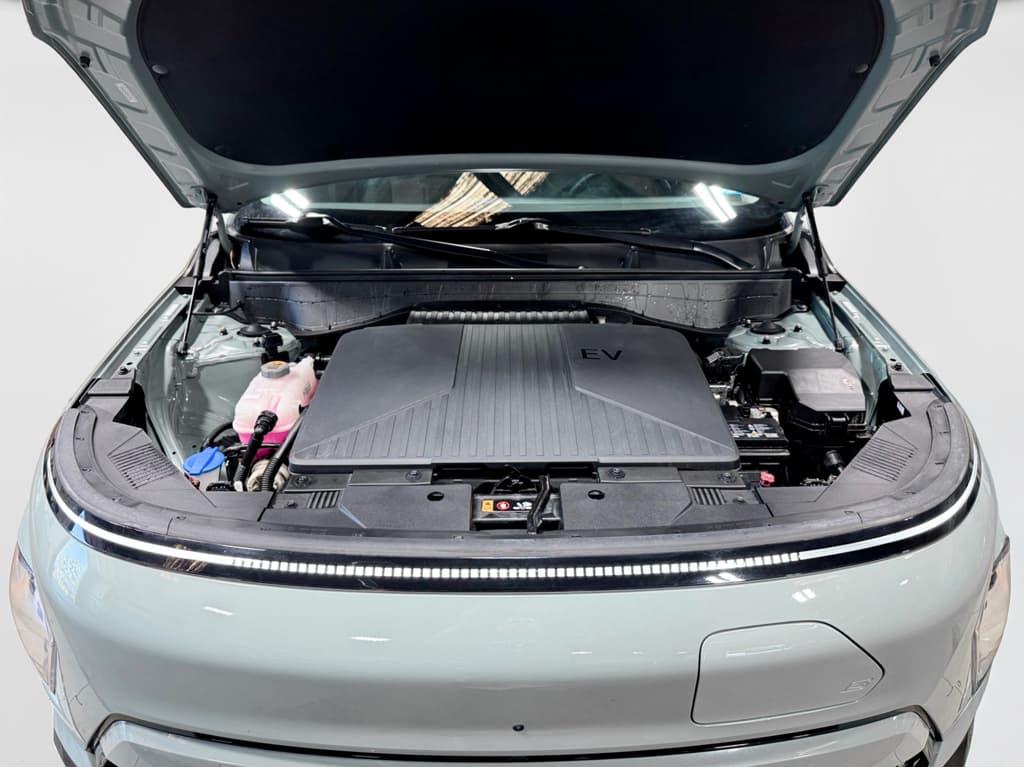 2024 Hyundai Kona view 26