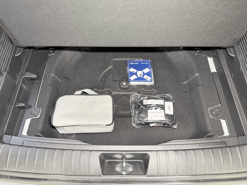 2024 Hyundai Kona view 29