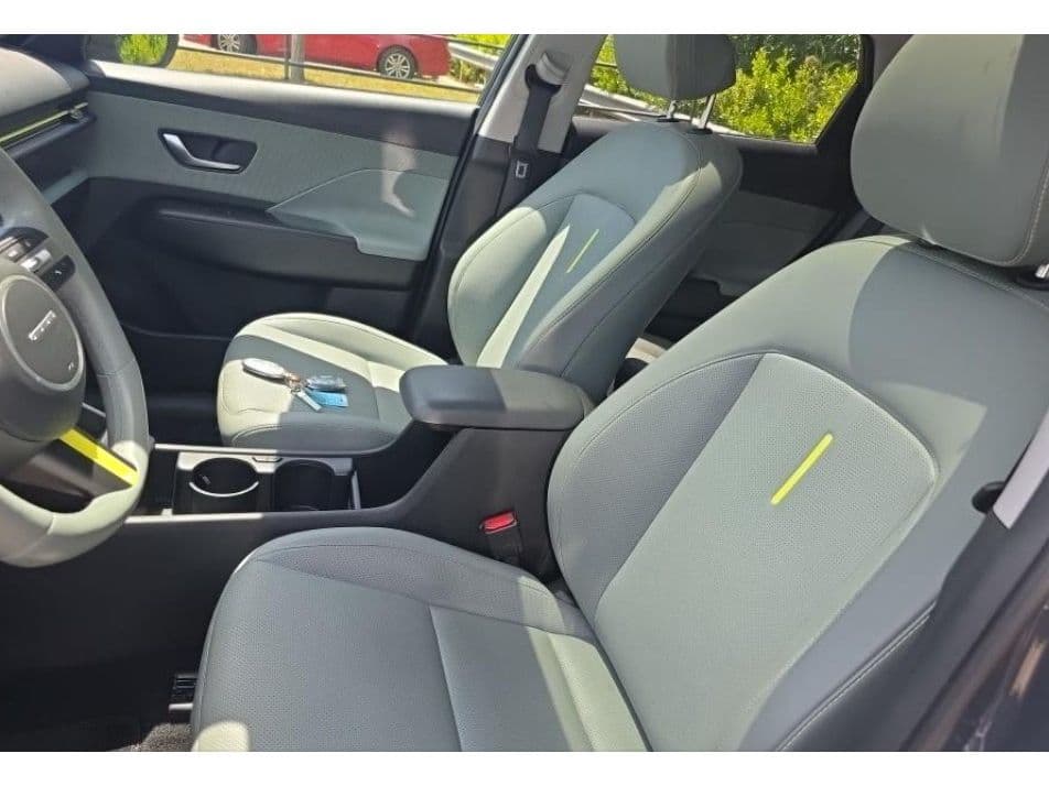 2024 Hyundai Kona view 5