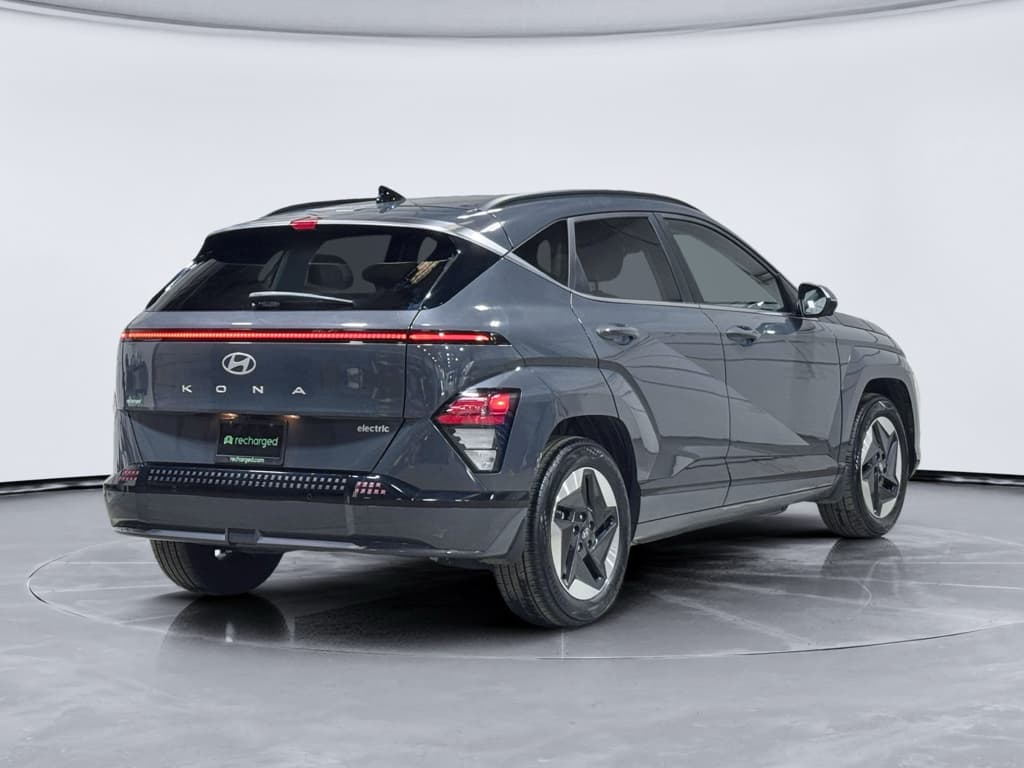 2024 Hyundai Kona view 3
