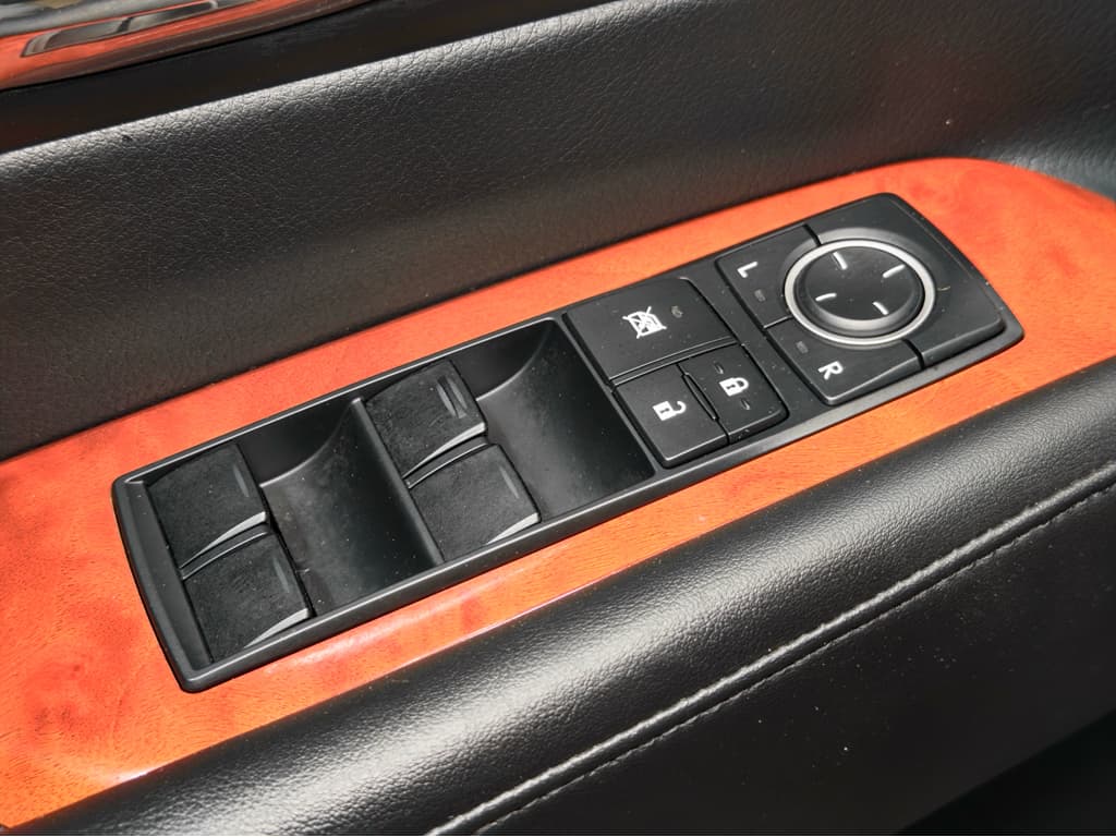 2010 Lexus RX 450h view 6