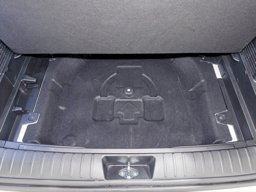 2024 Hyundai Kona view 28