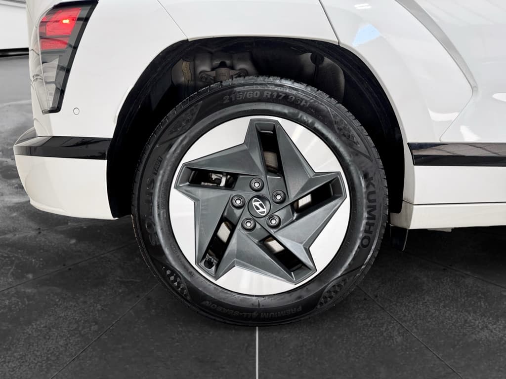 2024 Hyundai Kona view 35