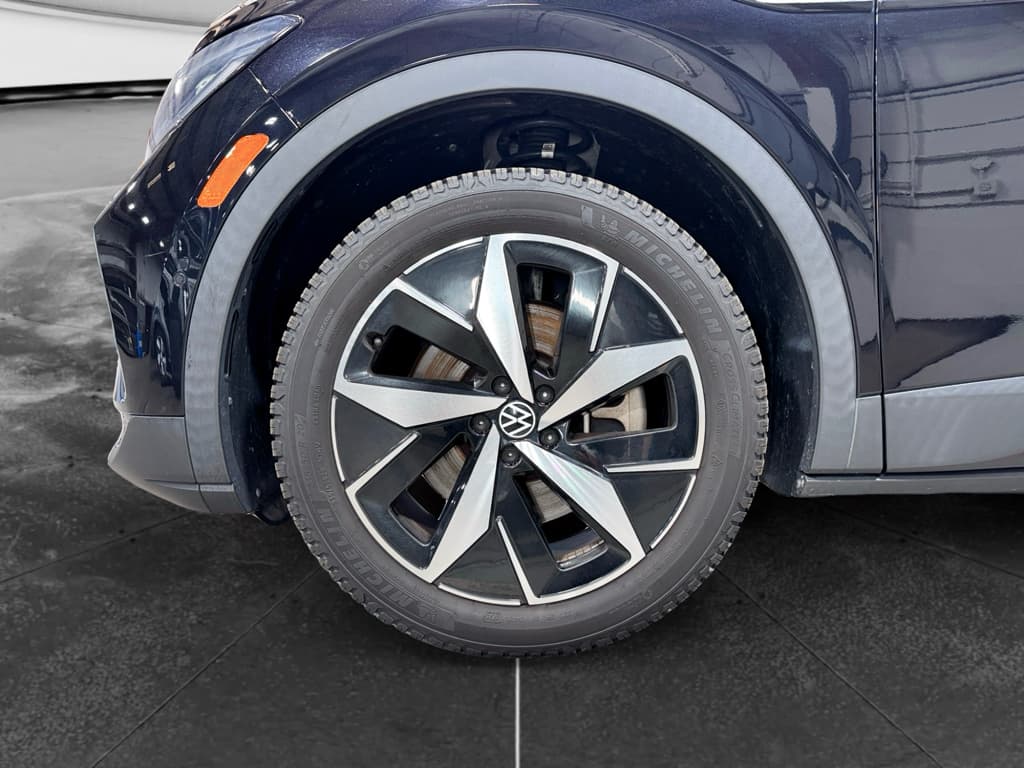 2023 Volkswagen ID.4 view 29
